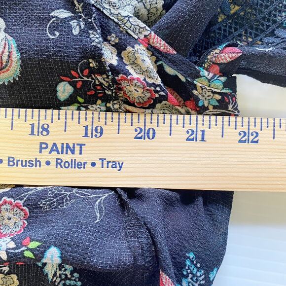 Zac & Rachel Top Women's Large Batwing Boho Black Floral V-Neck Semi Witchie - Picture 13 of 13